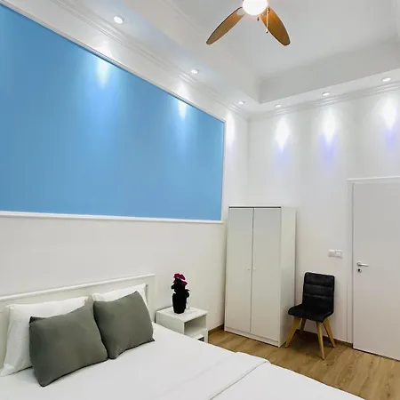 Private Bedroom In The In Ulloi 66- 5min To Corvin Negyed, Aldi