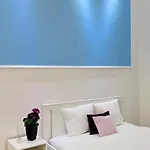 Private Bedroom In The In Ulloi 66- 5min To Corvin Negyed, Aldi