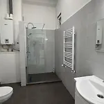 Проживание в семье Private Bedroom In The In Ulloi 66- 5min To Corvin Negyed, Aldi