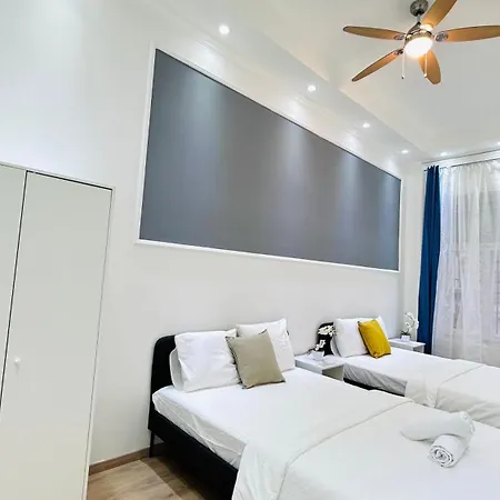 Private Bedroom In The In Ulloi 66- 5min To Corvin Negyed, Aldi Pansiyon