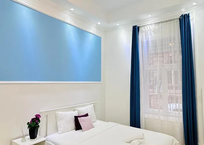 Private Bedroom In The In Ulloi 66- 5min To Corvin Negyed, Aldi Séjour chez l'habitant Budapest