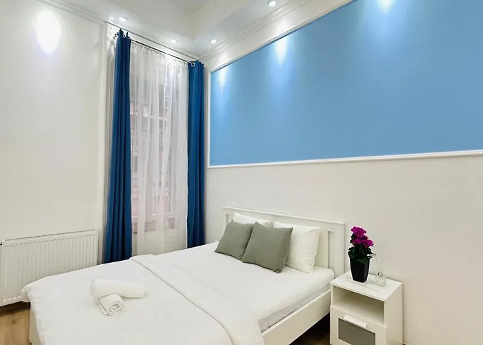 Private Bedroom In The In Ulloi 66- 5min To Corvin Negyed, Aldi