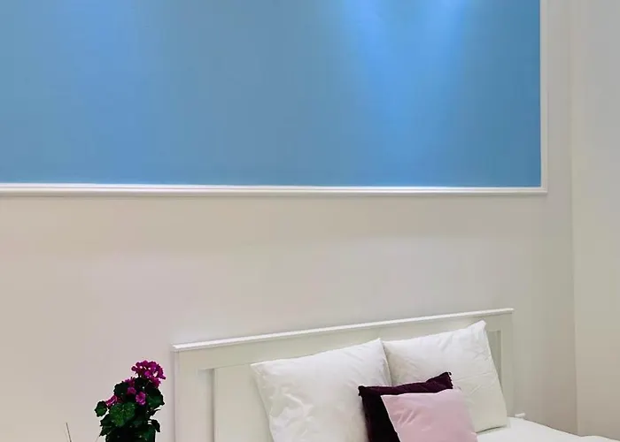 Private Bedroom In The In Ulloi 66- 5min To Corvin Negyed, Aldi