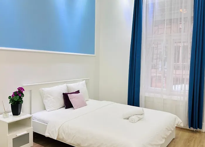 Проживание в семье Private Bedroom In The In Ulloi 66- 5min To Corvin Negyed, Aldi Будапешт